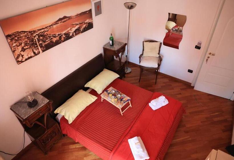 تختخواب و صبحانه Bernadette