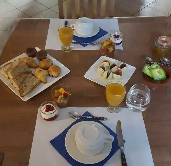 Aamiaismajoitus (B&B) Chez Alexandra