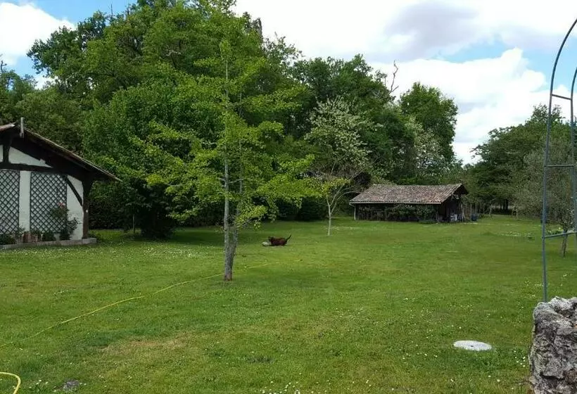 Aamiaismajoitus (B&B) Chez Alexandra