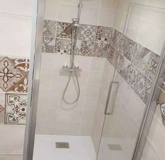 Aamiaismajoitus (B&B) Chez Alexandra