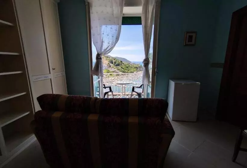 تختخواب و صبحانه Kirillos In Cilento