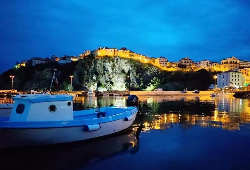 تختخواب و صبحانه Kirillos In Cilento
