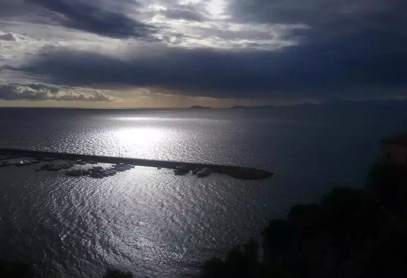 تختخواب و صبحانه Kirillos In Cilento
