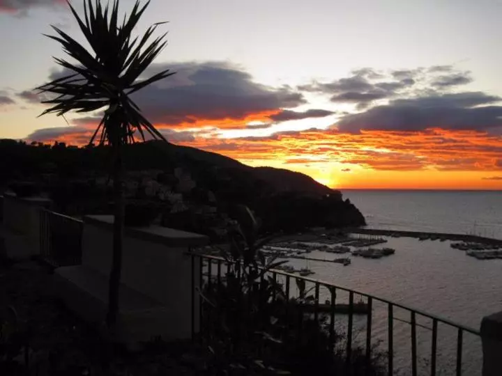 تختخواب و صبحانه Kirillos In Cilento