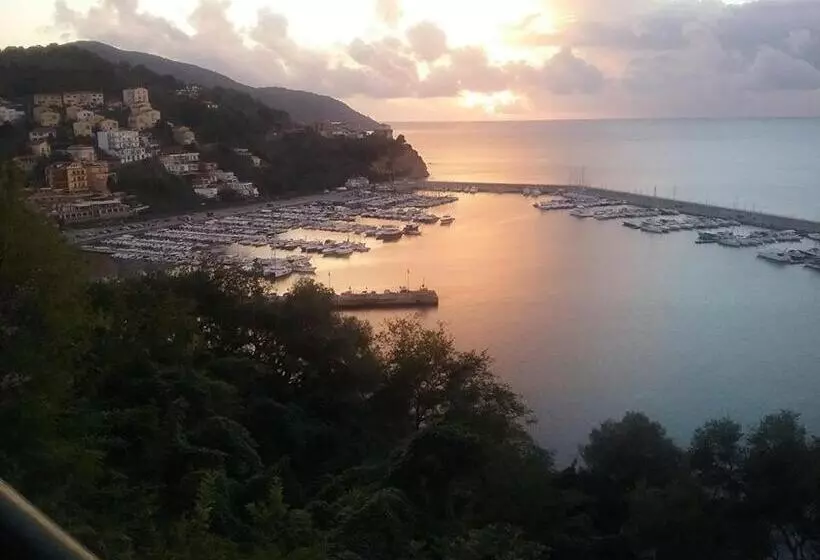 تختخواب و صبحانه Kirillos In Cilento
