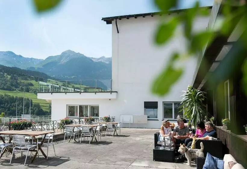 Hotelli B&b La Tgamona