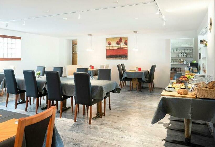 호텔 B&b La Tgamona