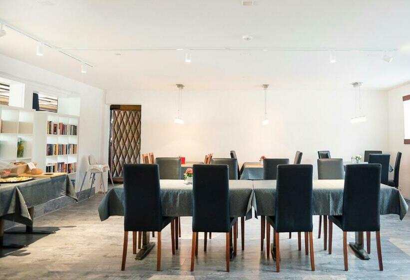 호텔 B&b La Tgamona