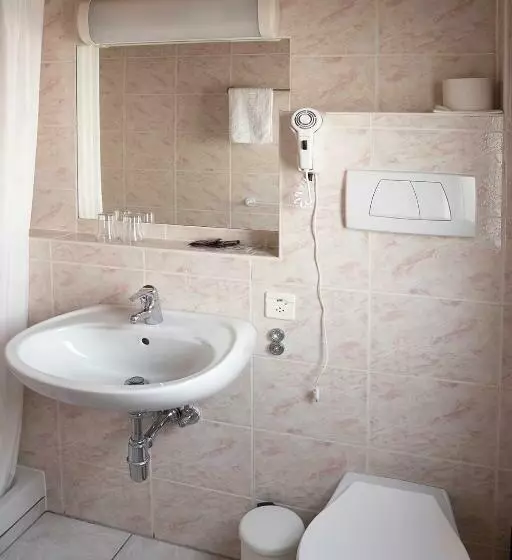 Hotelli B&b La Tgamona