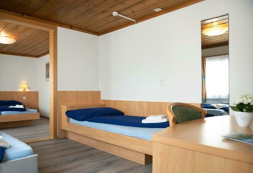 호텔 B&b La Tgamona