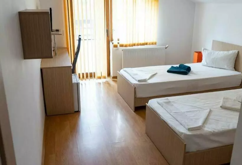 Majatalo Califarul Alb