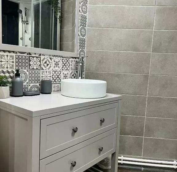 پانسیون Charlietown