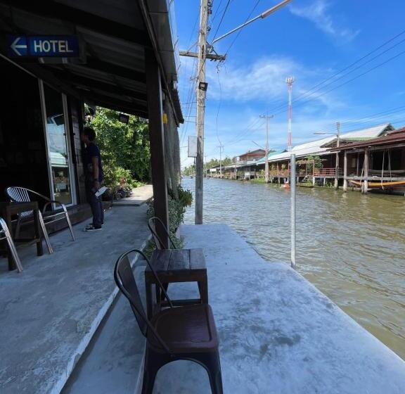 پانسیون Reuan Vilawan