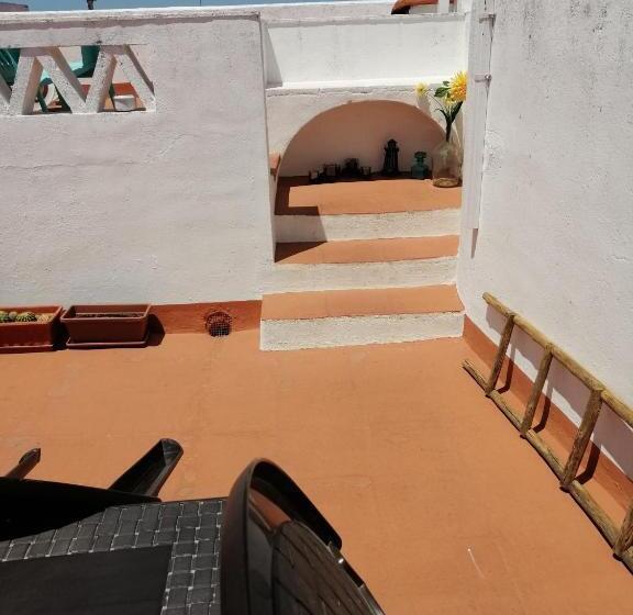 پانسیون The Aqueduct Guesthouse