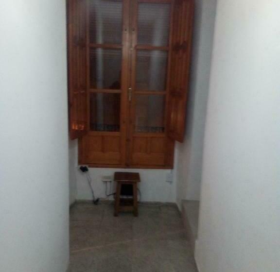 پانسیون Vivienda Turística Templo Romano