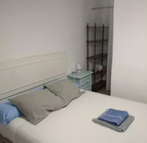 پانسیون Vivienda Turística Templo Romano