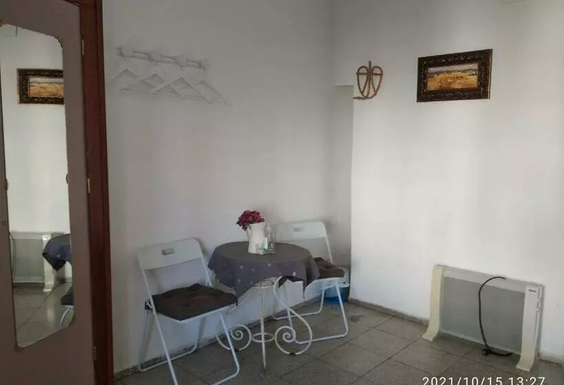 پانسیون Vivienda Turística Templo Romano