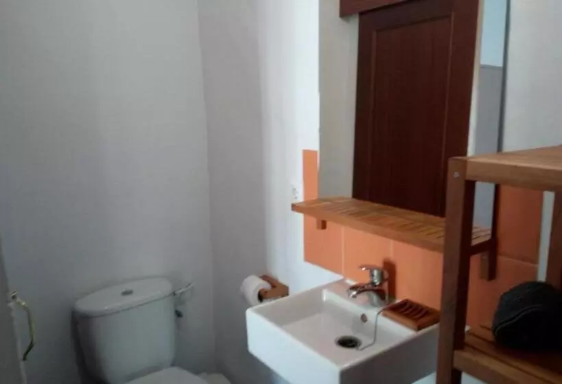 پانسیون Vivienda Turística Templo Romano