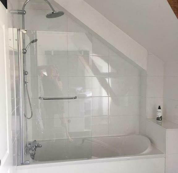 مبيت وإفطار Au Bord De L Eau