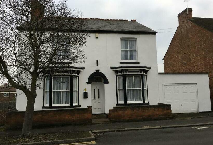 צימר Bourton House