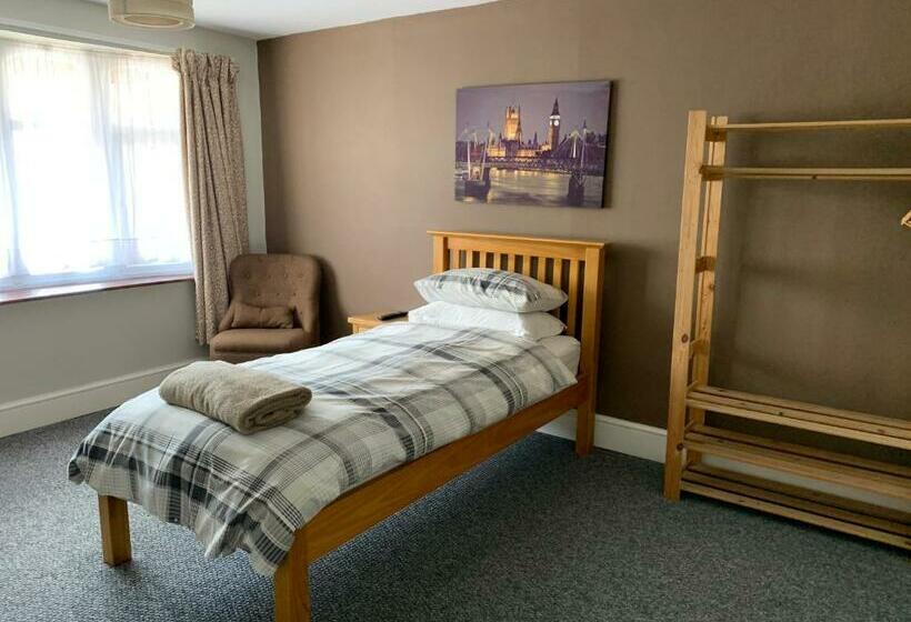 צימר Bourton House