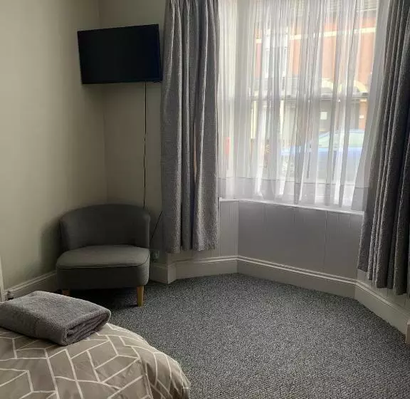 ベッドアンドブレックファースト Bourton House