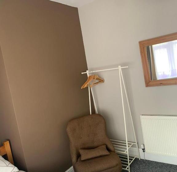 צימר Bourton House