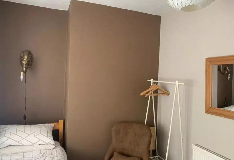 ベッドアンドブレックファースト Bourton House