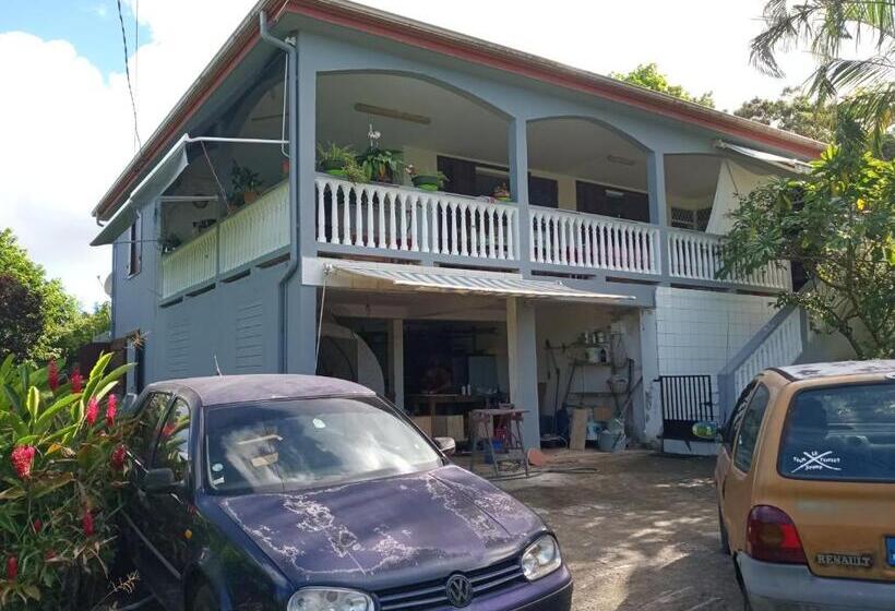 تختخواب و صبحانه Chez Christian Et Lydia