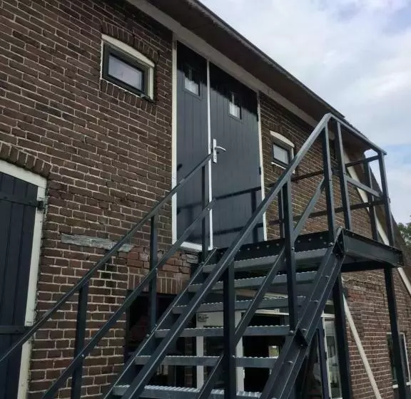 Aamiaismajoitus (B&B) De Distelweide