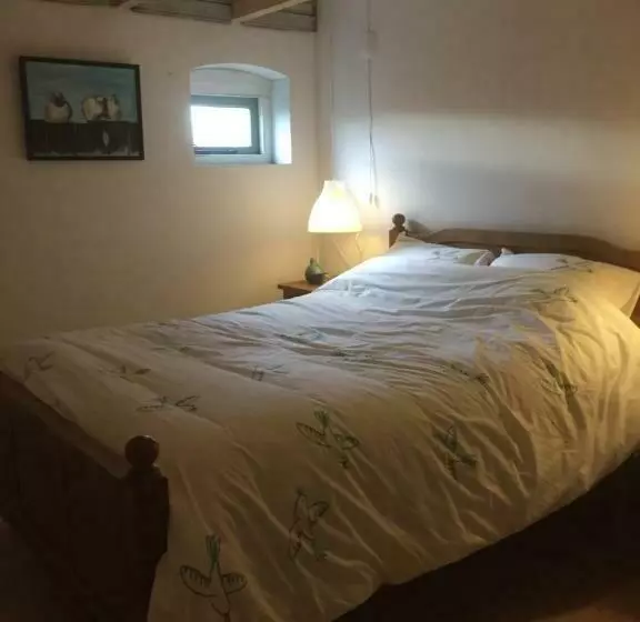 Aamiaismajoitus (B&B) De Distelweide