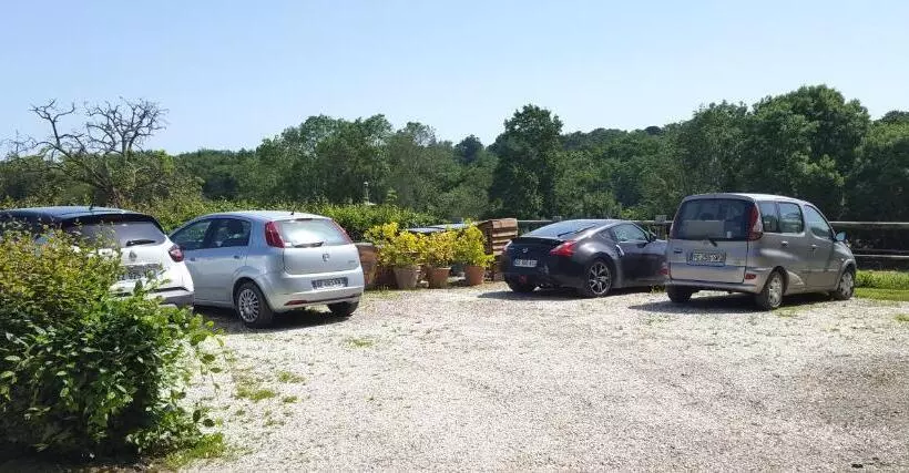 ベッドアンドブレックファースト L Herbe Aux Vaches