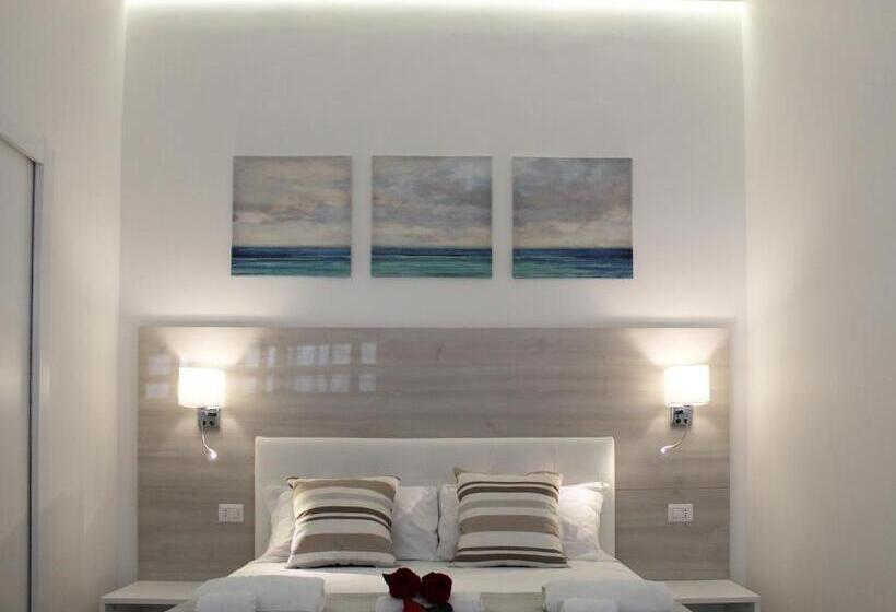 تختخواب و صبحانه Suite 14