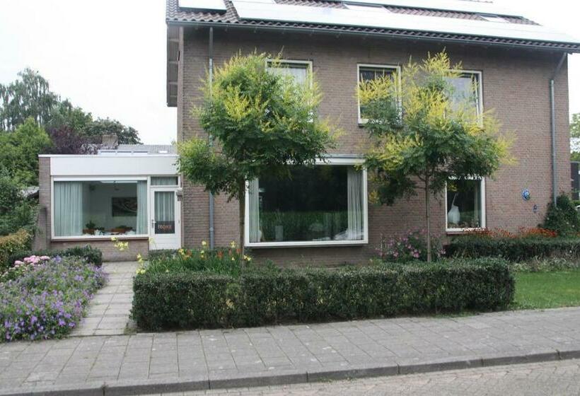 Bed and Breakfast Tisoke