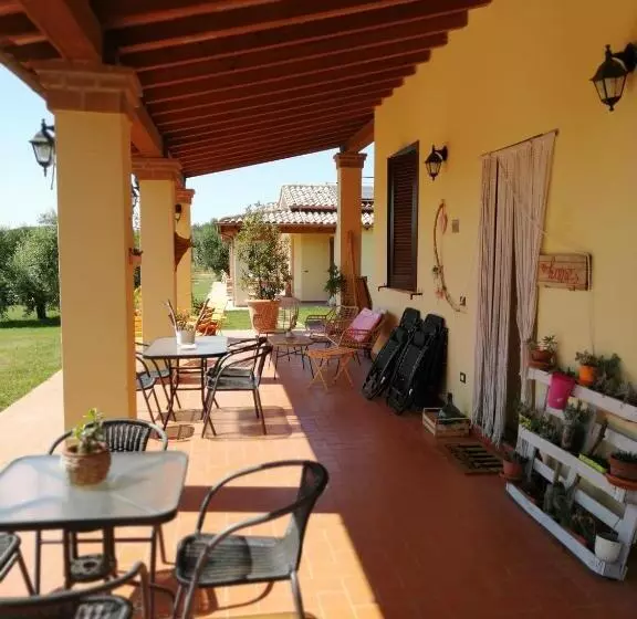 هتل Agriturismo Le Villette Di Cate