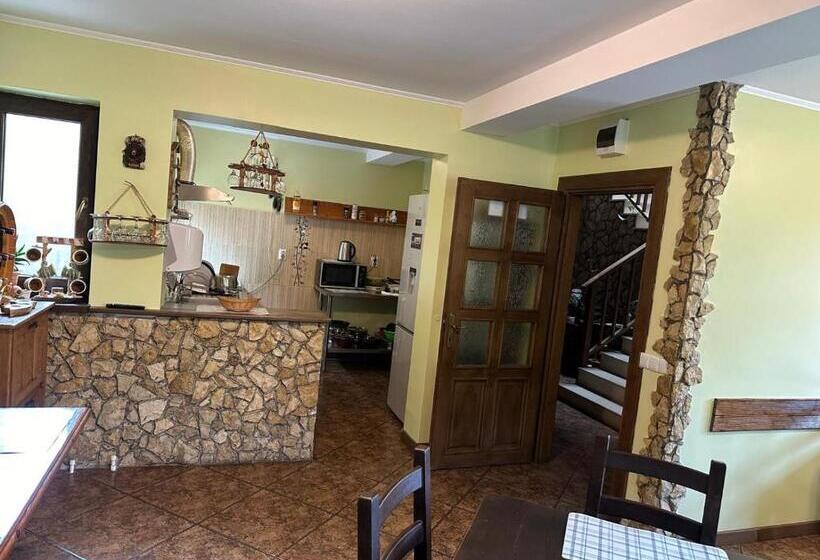 Пансион Casa Adelmar