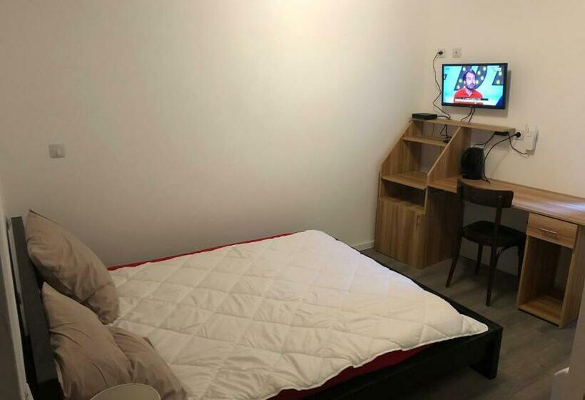 ペンション Chambre Privative