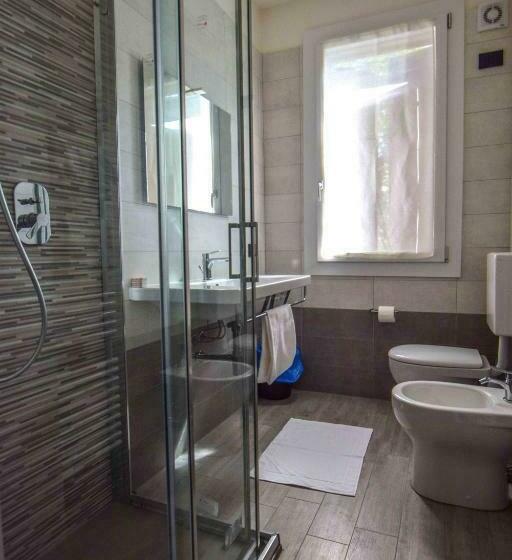 Pensjonat Gambisa Street