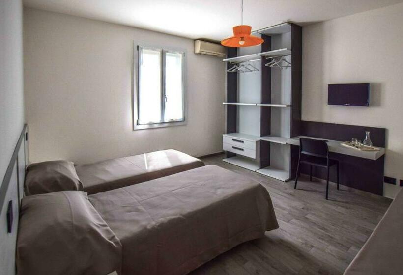 Pensjonat Gambisa Street