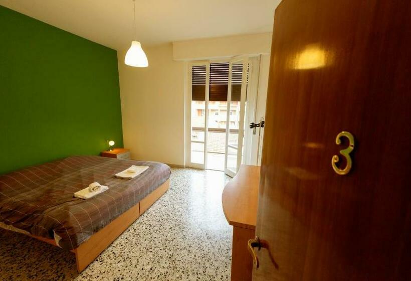 پانسیون The Homestay Arezzo