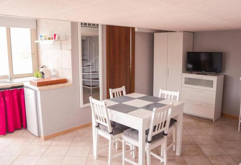 بنسيون Locazione Turistica Le Fate