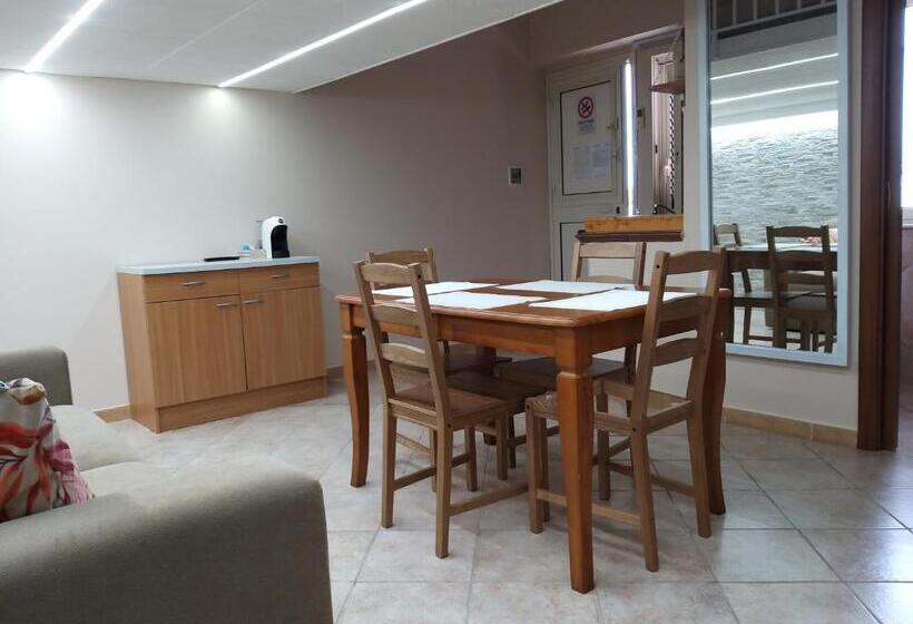 بنسيون Locazione Turistica Le Fate