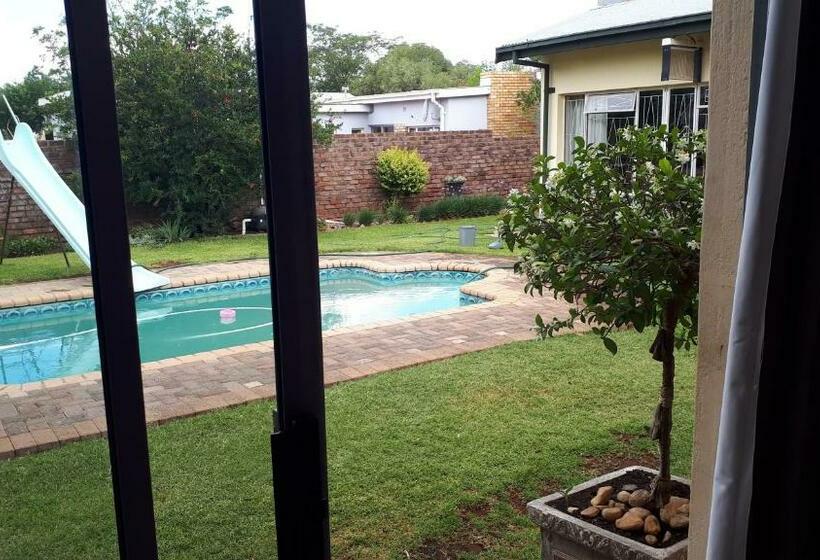 Пансион Starry Nights