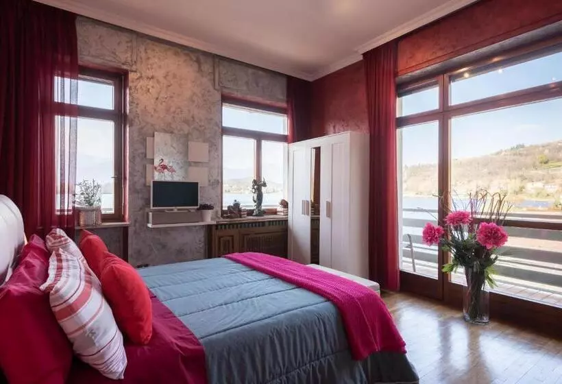 B&b In Riva Al Lago