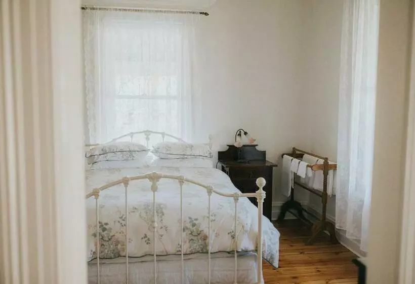 Dubuque Bed And Breakfast