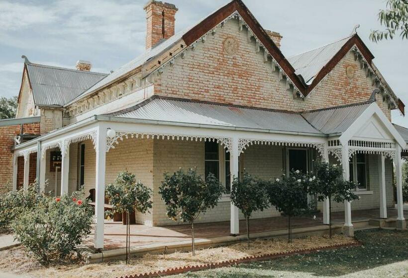 Dubuque Bed And Breakfast