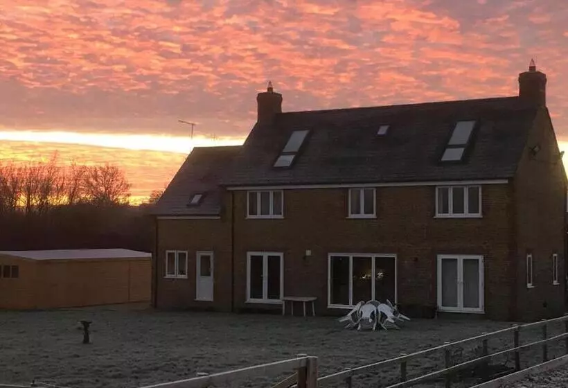 Folly Fields Farm B&b