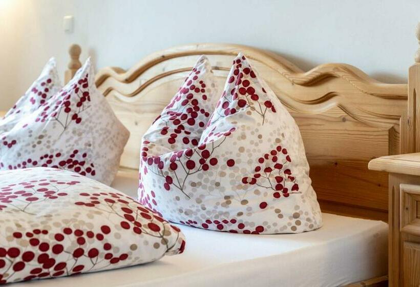 ホテル Gasthof Zur Post