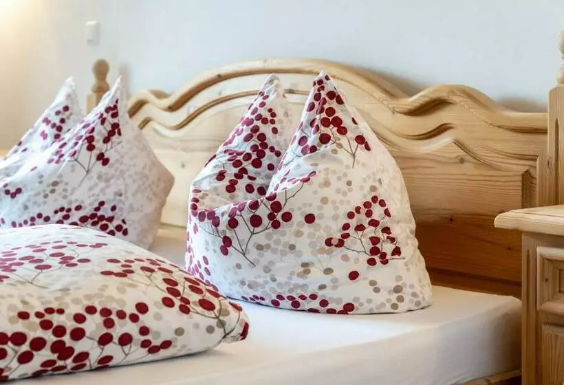 Hotelli Gasthof Zur Post