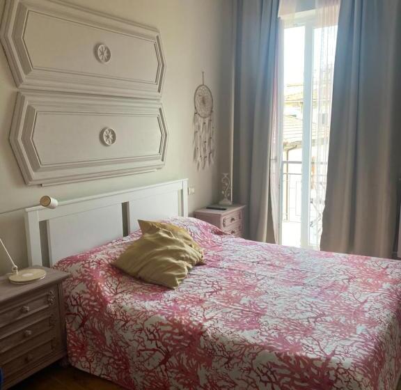 פנסיון Affittacamere Via Roma 12